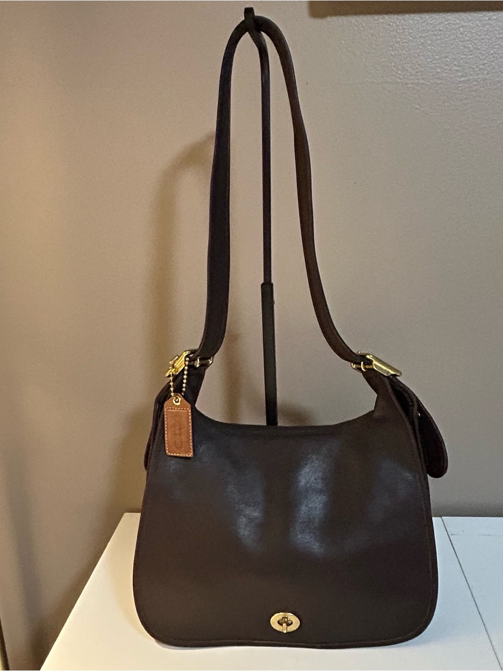 Vintage Coach Legacy Crescent Shoulder Bag 9718 Brown Leather USA Turn Lock